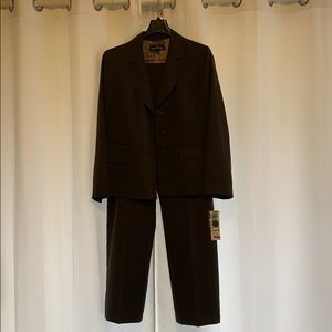 Woman’s Jacket with matching pants